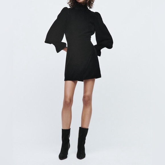 Zara Dresses & Skirts - 🛍️SALE🛍️ Zara Velvet Black Mini Dress (NWOT)